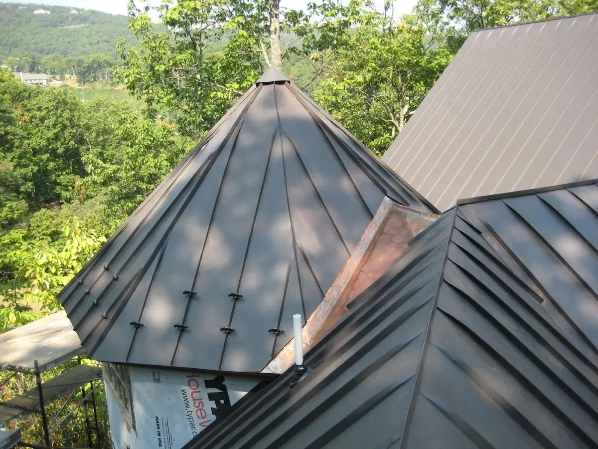 Professional Gutter Cleaning by Craftsman Roofing in Hamlet